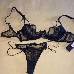 VS 32B Agent Provocateur